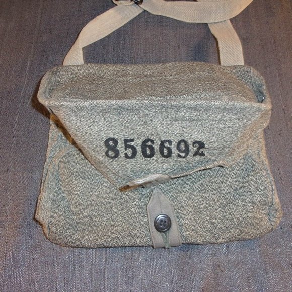 GENUINE SWISS MILITARY ISSUED VINTAGE 1950s SALT/PEPPER CANVAS MEDICAL BAG EC443